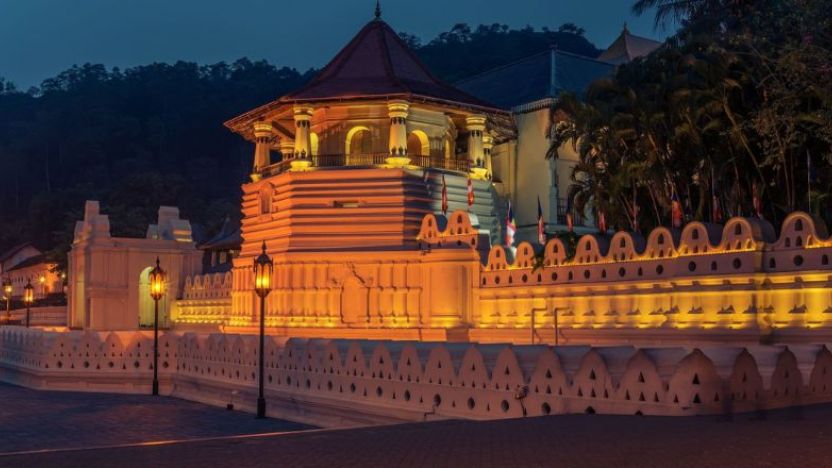 Temple of the Tooth, Kandy