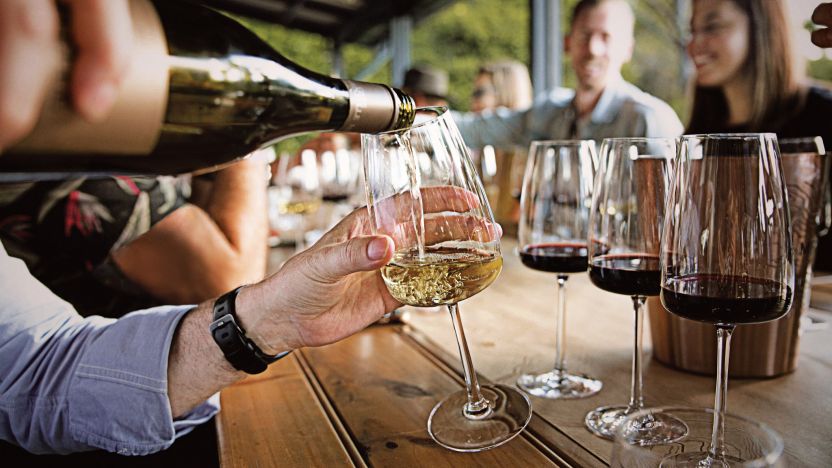 AmaWaterways_WineTasting